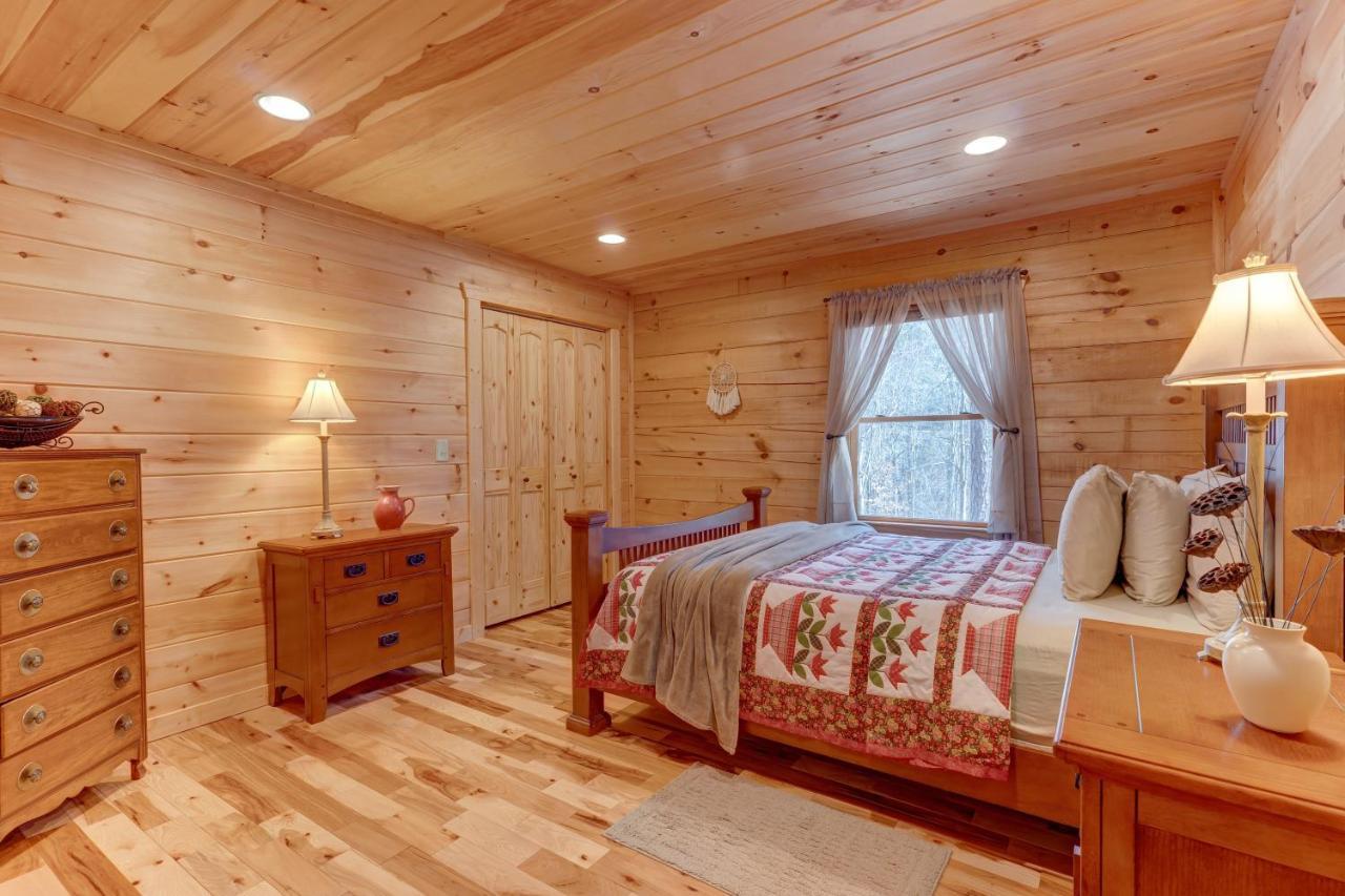 Hot-Tub 6 Seater, Fire-Pit, Master King Bed, Wineries, Pickleball, Resort Amenities Ellijay Exterior foto
