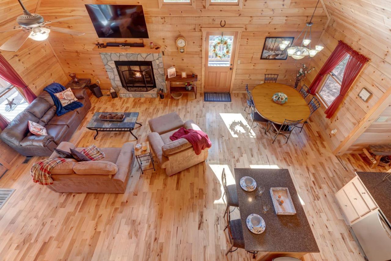 Hot-Tub 6 Seater, Fire-Pit, Master King Bed, Wineries, Pickleball, Resort Amenities Ellijay Exterior foto
