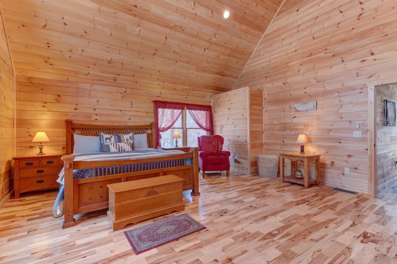 Hot-Tub 6 Seater, Fire-Pit, Master King Bed, Wineries, Pickleball, Resort Amenities Ellijay Exterior foto