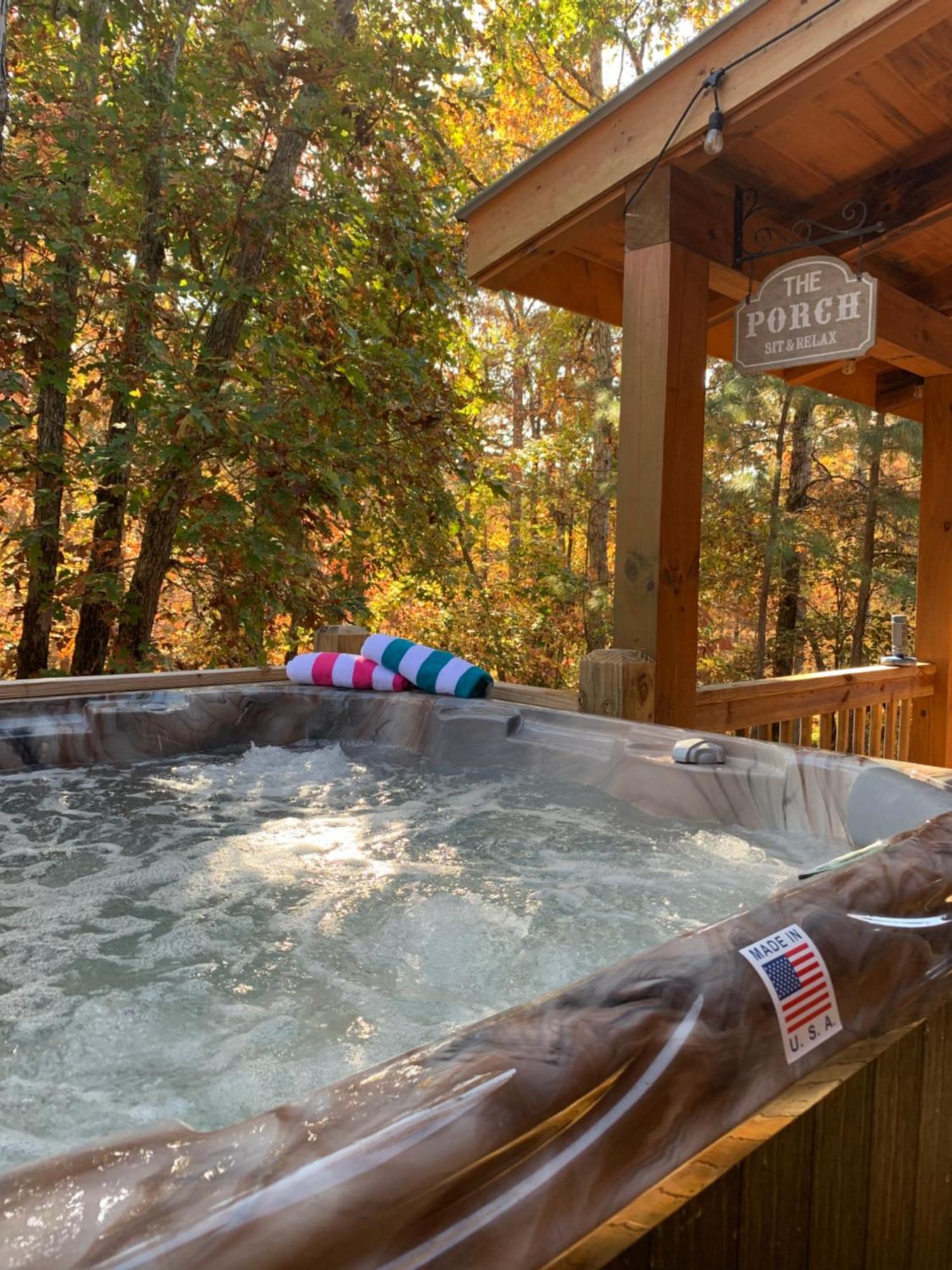 Hot-Tub 6 Seater, Fire-Pit, Master King Bed, Wineries, Pickleball, Resort Amenities Ellijay Exterior foto